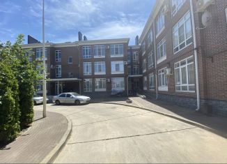 Продается 2-комнатная квартира, 40.6 м2, поселок городского типа Афипский, улица Строителей, 11А