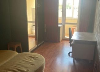 Сдается трехкомнатная квартира, 67 м2, Тихвин, 2-й микрорайон, 2