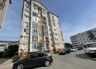 Продажа 1-ком. квартиры, 42 м2, Крымск, улица Маршала Жукова, 48Е, ЖК Черемушки