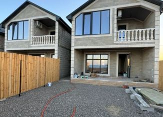 Сдается в аренду дом, 200 м2, село Инчхе