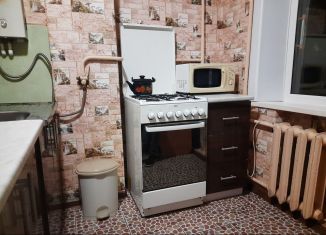 Сдаю 1-комнатную квартиру, 33 м2, Тихорецк, улица Калинина, 107Б