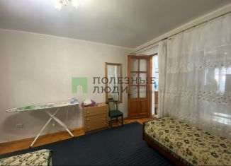 Продам однокомнатную квартиру, 30 м2, Ялта, улица Толстого, 1