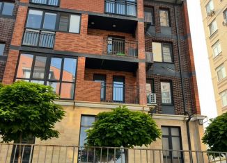 Продам 2-ком. квартиру, 70 м2, Ростов-на-Дону, Пролетарский район, Горсоветская улица, 51с2