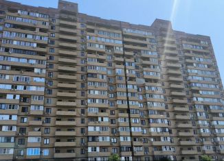 Продаю 1-комнатную квартиру, 42.2 м2, Краснодар, улица Трудовой Славы, 43, ЖК Гарант