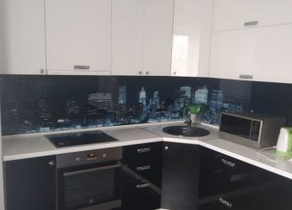 Сдается в аренду однокомнатная квартира, 36 м2, Курск, проспект Вячеслава Клыкова, 78