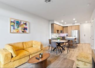 Двухкомнатная квартира на продажу, 43 м2, Сочи, улица Орджоникидзе, 9, микрорайон Центральный