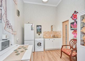 Продажа трехкомнатной квартиры, 41 м2, Краснодар, улица Коммунаров, 102, микрорайон Центральный