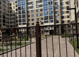 Продаю однокомнатную квартиру, 37 м2, Лиски, улица Титова, 38