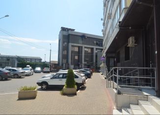 Продается 2-ком. квартира, 72.5 м2, Краснодар, улица имени М.Е. Соколова, 86к2, микрорайон Горхутор