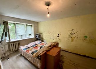 Продается 2-комнатная квартира, 42.8 м2, Приморский край, улица Калинина, 21