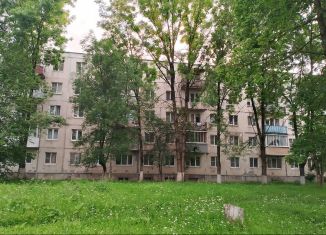 Продажа 2-комнатной квартиры, 45 м2, Сланцы, улица Максима Горького, 18