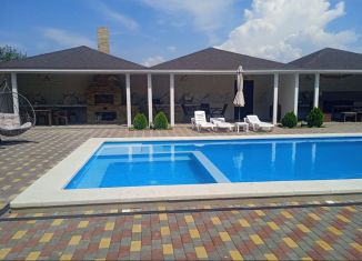 Сдам в аренду комнату, 20 м2, поселок городского типа Заозерное, Юбилейная улица, 32