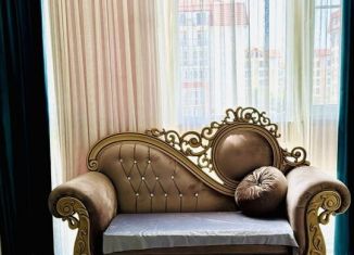 Сдается двухкомнатная квартира, 85 м2, Геленджик, улица Олега Анофриева, 1к5, ЖК Алые Паруса