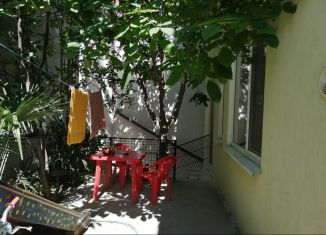 Сдам дом, 60 м2, поселок городского типа Береговое, Кипарисная улица, 70