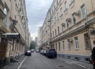Продаю квартиру студию, 17 м2, Москва, улица Петровка, 17с4, улица Петровка