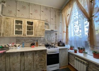 Продажа 3-комнатной квартиры, 78 м2, Алушта, Строительная улица, 10