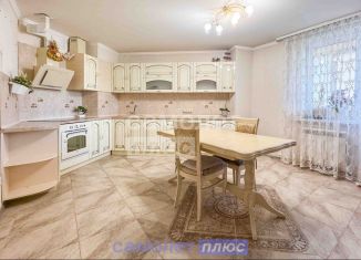 Продам 3-комнатную квартиру, 93 м2, Чебоксары, улица Болгарстроя, 1к1, ЖК Альгешево-2