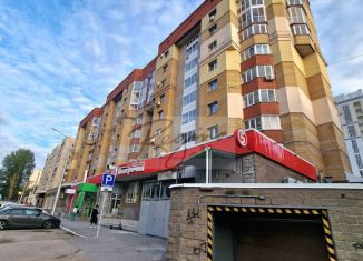 Сдаю в аренду однокомнатную квартиру, 47 м2, Уфа, Коммунистическая улица, 14