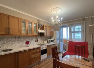 Сдаю в аренду двухкомнатную квартиру, 55 м2, Реутов, улица Победы, 22к2