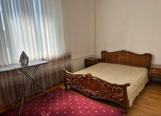 Сдаю в аренду 3-комнатную квартиру, 80 м2, Кабардино-Балкариия, улица Ногмова, 77