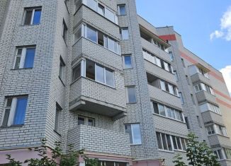 Продам 1-комнатную квартиру, 40 м2, Брянск, улица Красный Маяк, 1