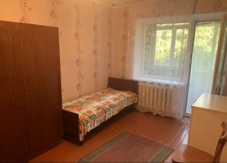 Сдается 1-ком. квартира, 30 м2, Тихорецк, улица Калинина, 103А
