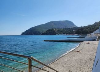 Продаю гараж, 25 м2, посёлок городского типа Партенит, улица Васильченко