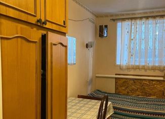 Сдается в аренду комната, 9 м2, Новочеркасск, улица Фрунзе, 79