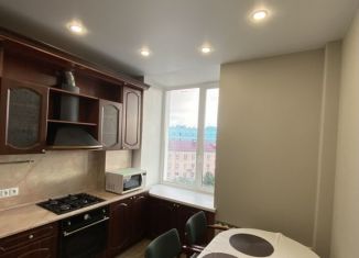 Продажа двухкомнатной квартиры, 54.6 м2, Мурманск, улица Воровского, 11