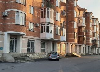 Продается торговая площадь, 85 м2, Ингушетия, улица Градусова, 38