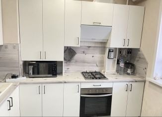 Сдам 2-ком. квартиру, 59 м2, Йошкар-Ола, улица Йывана Кырли, 35, микрорайон Дружный