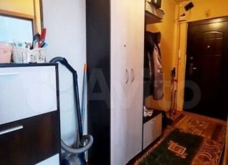 Продается трехкомнатная квартира, 48 м2, Сланцы, улица Максима Горького, 18А