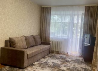 Сдам 2-комнатную квартиру, 45 м2, Серов, улица Каляева, 31