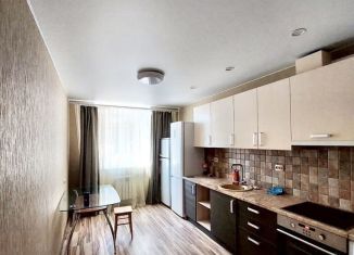 Сдача в аренду 2-ком. квартиры, 73 м2, Ростов-на-Дону, улица Оганова, 20с5, ЖК Сокол на Оганова