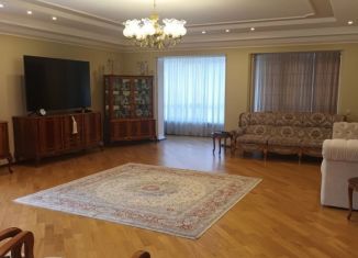 Продается пятикомнатная квартира, 140 м2, Кисловодск, улица Чайковского, 26А