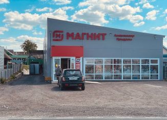 Торговая площадь на продажу, 317.6 м2, Арск, улица Габдуллы Тукая, 37