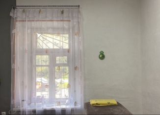 Сдаю в аренду помещение свободного назначения, 12 м2, Соликамск, Советская улица, 47