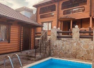 Продаю дом, 200 м2, Крым