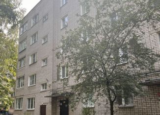 Продаю трехкомнатную квартиру, 60 м2, Новгородская область, Псковская улица, 16к4