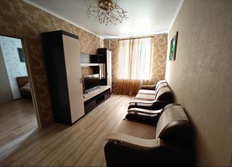 Сдам двухкомнатную квартиру, 50 м2, Магнитогорск, улица Менделеева, 6