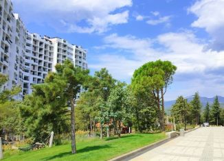 Продам 1-ком. квартиру, 61.9 м2, Алушта, Перекопский переулок, 7