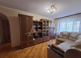 Продам 3-ком. квартиру, 54 м2, Железноводск, улица Чапаева, 7