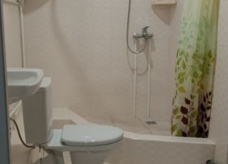 Продаю помещение свободного назначения, 28 м2, Евпатория, проспект Ленина, 25Б