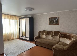 Сдам в аренду 1-ком. квартиру, 40 м2, Кумертау, улица Карла Маркса, 34