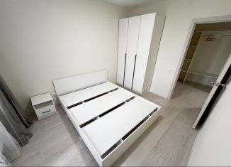 Сдается в аренду 1-ком. квартира, 40 м2, Екатеринбург, Советская улица, 62Б, ЖК Цветной Бульвар