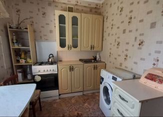 Продам двухкомнатную квартиру, 45 м2, Йошкар-Ола, улица Строителей, 15, 9-й микрорайон