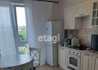 Сдаю 3-ком. квартиру, 76 м2, Тюменская область, улица Радищева, 21