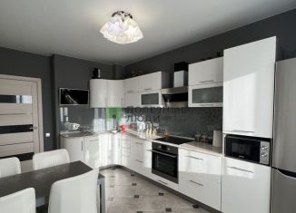 Продаю 2-ком. квартиру, 64 м2, Чита, микрорайон Северный, 51