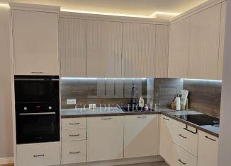 Сдаю в аренду двухкомнатную квартиру, 75 м2, Санкт-Петербург, улица Бадаева, 6к1