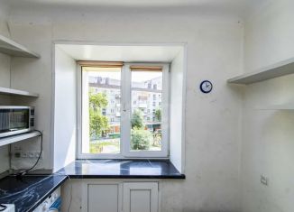 Продажа 2-комнатной квартиры, 42.6 м2, Тюмень, Профсоюзная улица, 5, Центральный округ